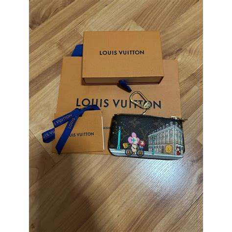 pochette cle louis vuitton|louis vuitton bag keychain.